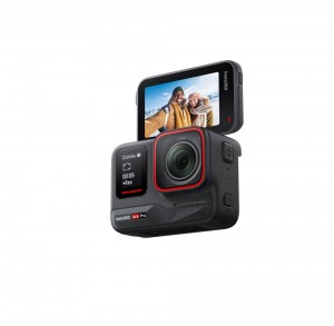 - Insta360 Ace Pro -